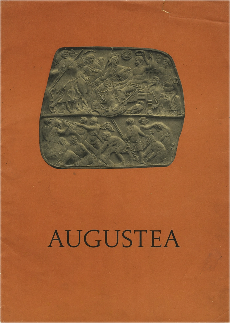 Specimen Augustea, carattere serif lapidario, di Alessandro Butti per Nebiolo, pubblicato nel 1951.